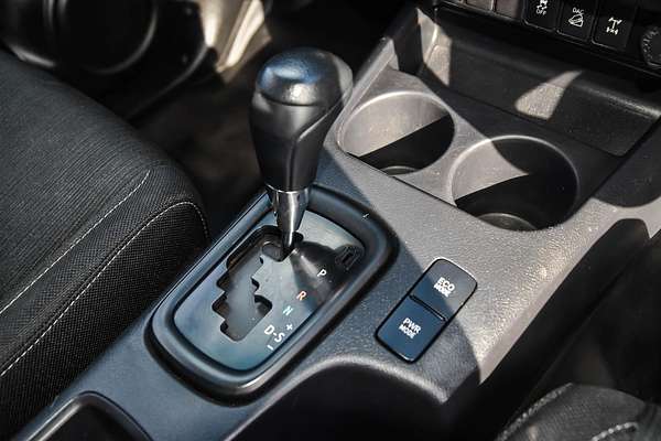 2020 Toyota Hilux SR GUN126R 4X4