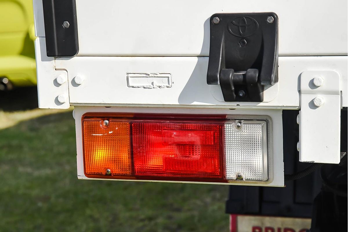 2020 Toyota Hilux SR GUN126R 4X4
