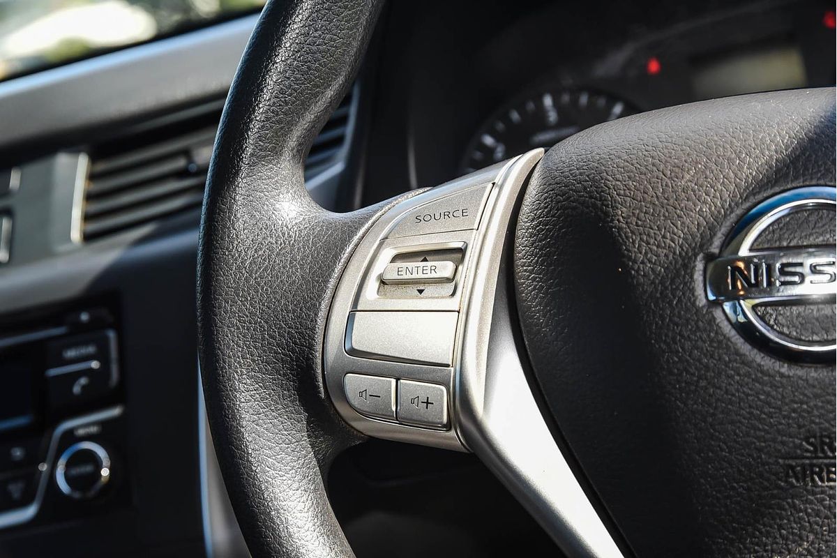 2019 Nissan Navara RX D23 Series 3 Rear Wheel Drive