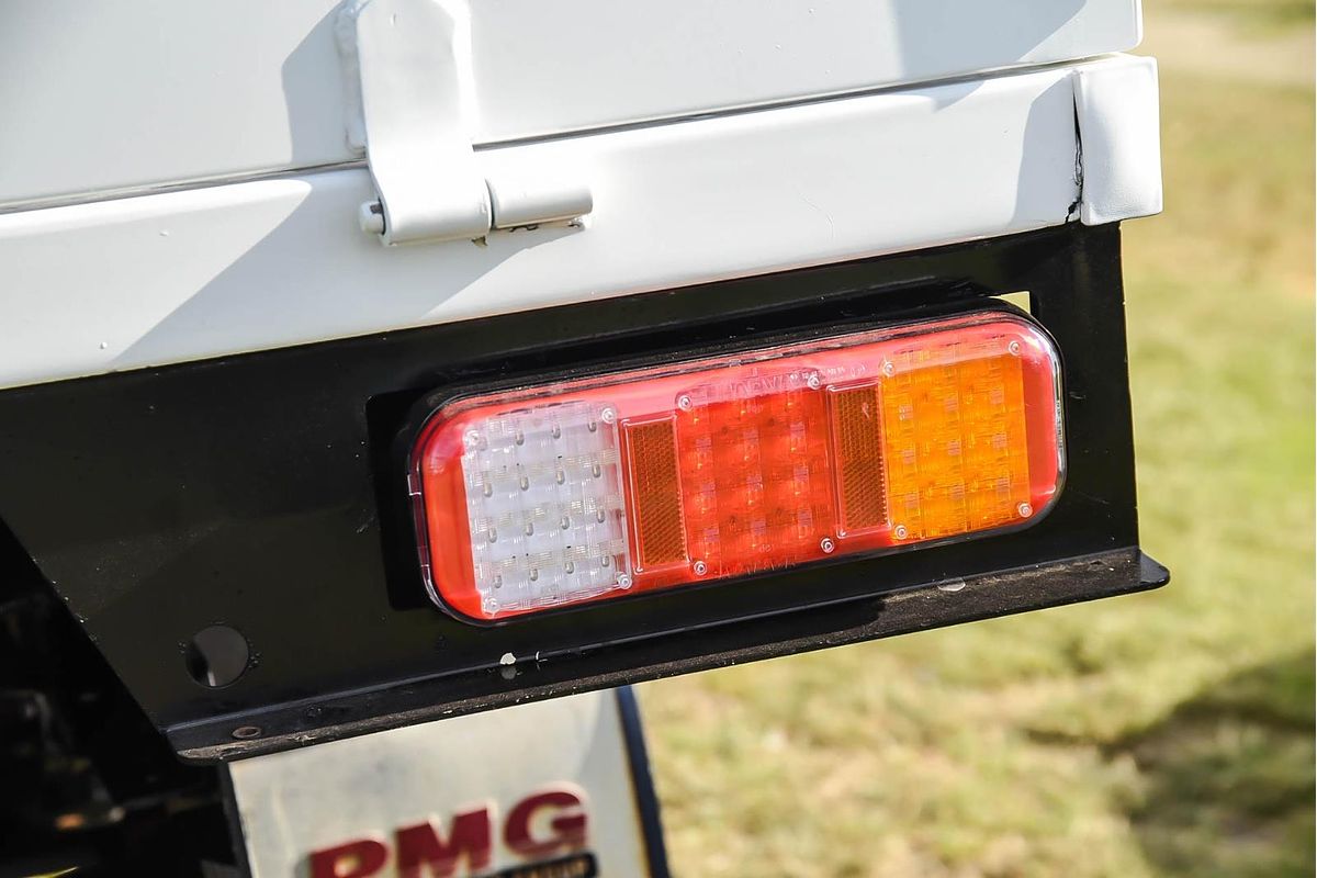 2019 Toyota Hilux SR GUN126R 4X4