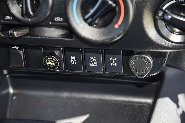 2019 Toyota Hilux SR GUN126R 4X4