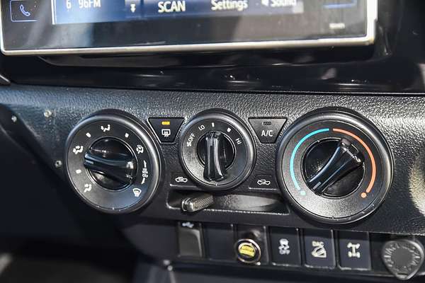 2019 Toyota Hilux SR GUN126R 4X4