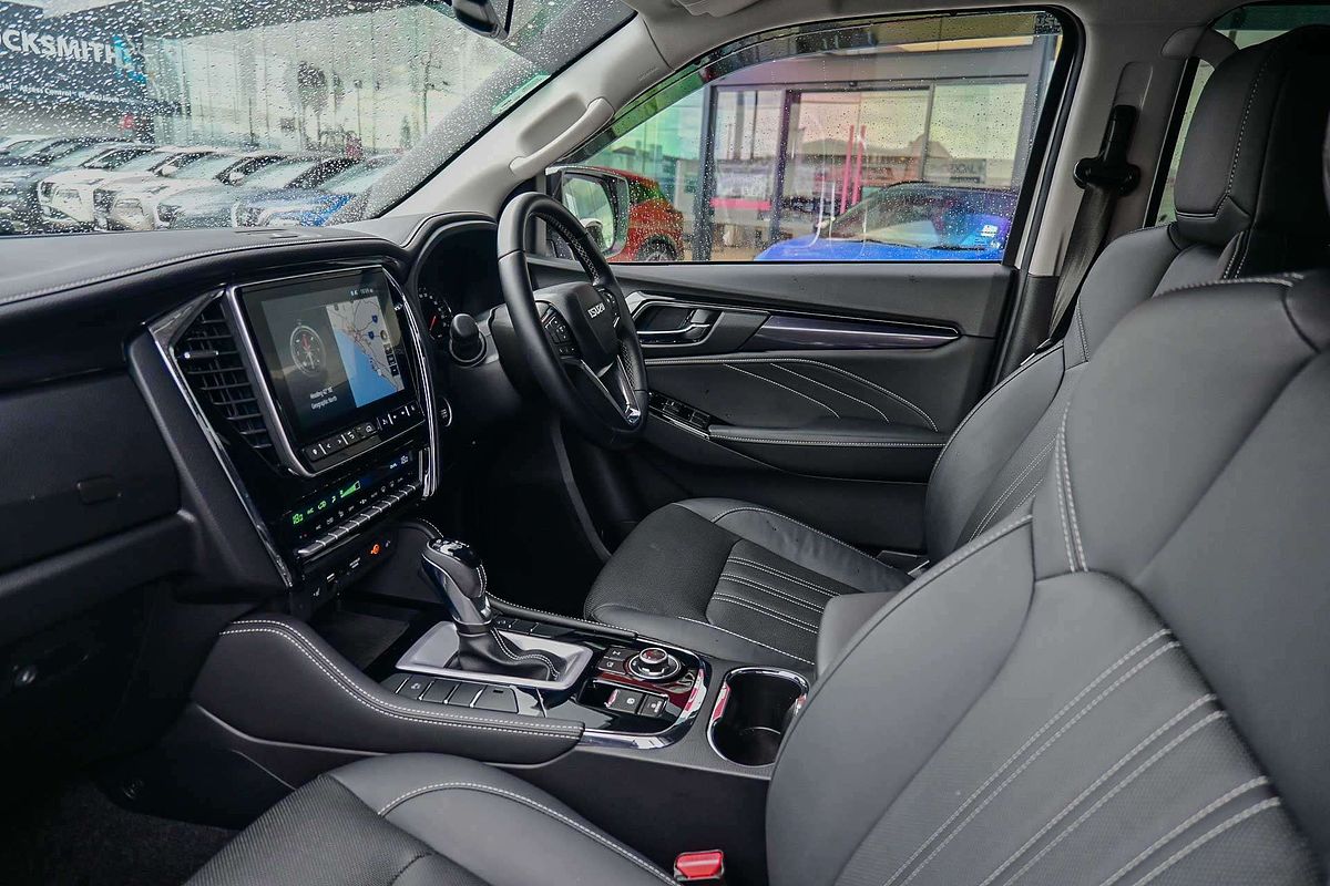 2023 Isuzu MU-X LS-T