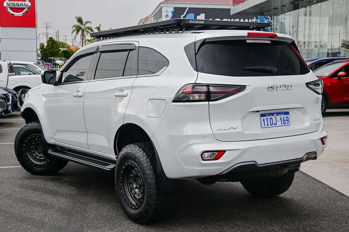 2023 Isuzu MU-X LS-T