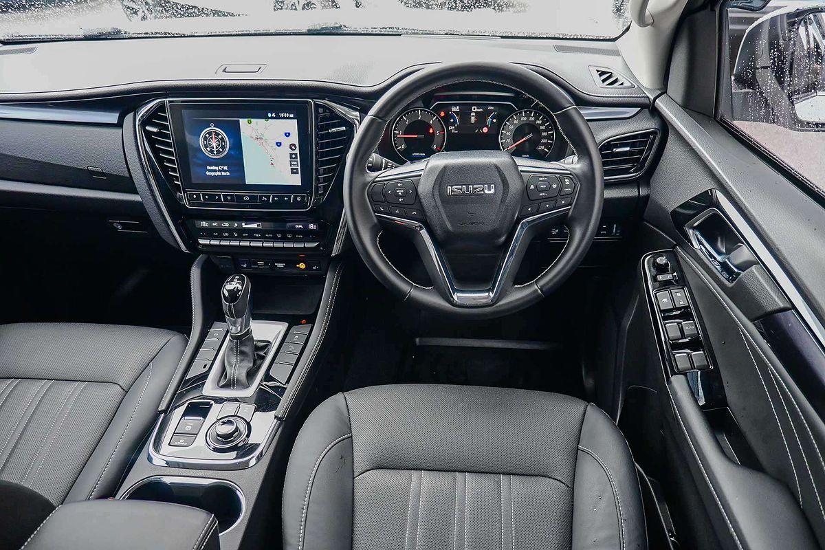 2023 Isuzu MU-X LS-T