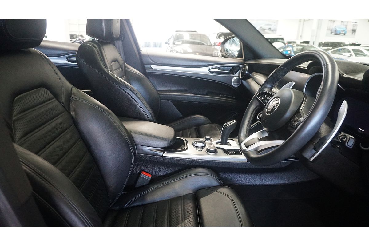 2023 Alfa Romeo Stelvio Veloce Series 4