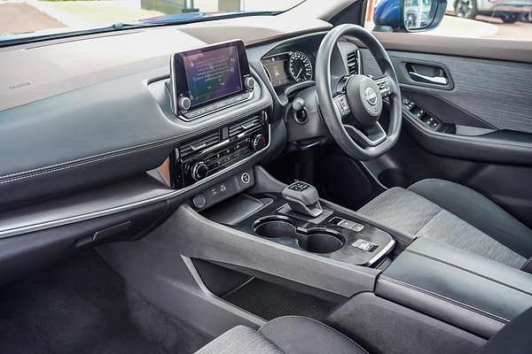 2024 Nissan X-TRAIL ST T33