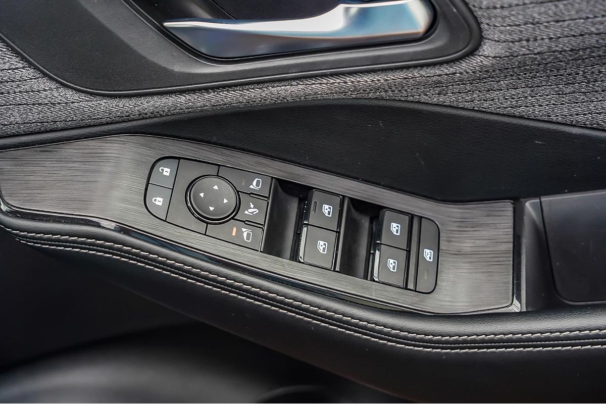 2024 Nissan X-TRAIL ST T33