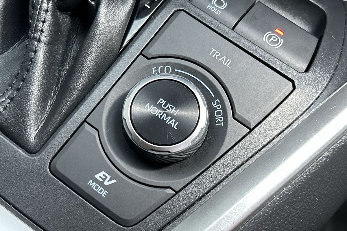 2020 Toyota RAV4 GX AXAH54R
