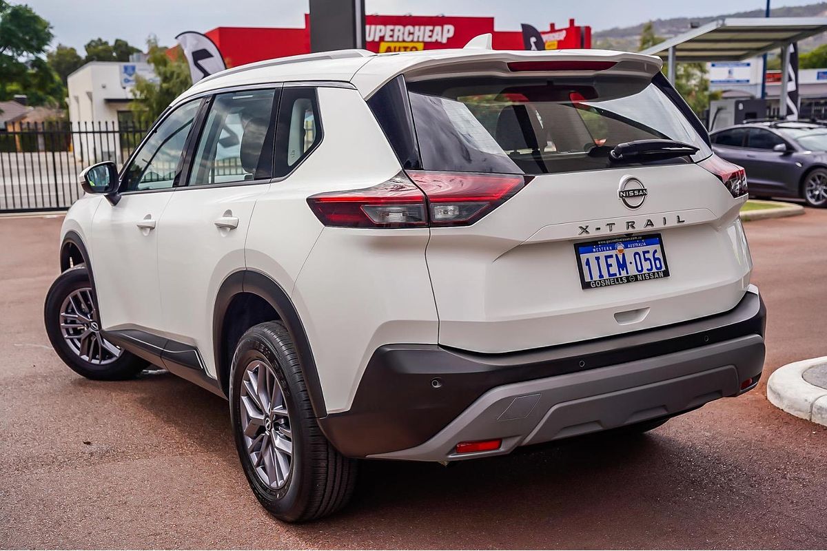2024 Nissan X-TRAIL ST T33