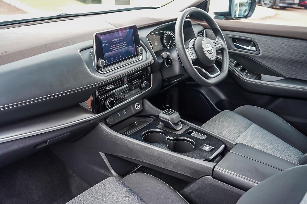2023 Nissan X-TRAIL ST T33