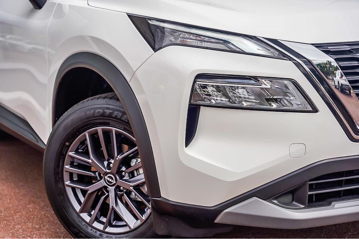2024 Nissan X-TRAIL ST T33