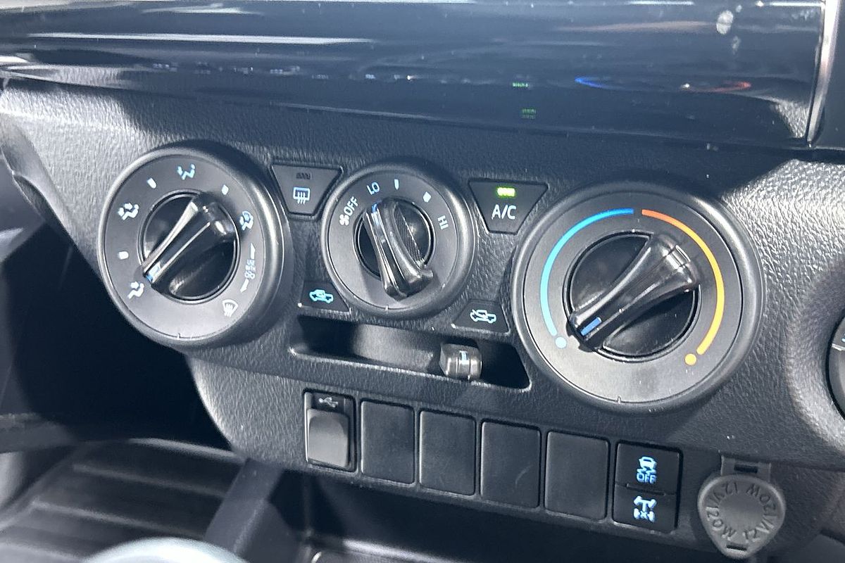 2023 Toyota Hilux SR GUN126R 4X4