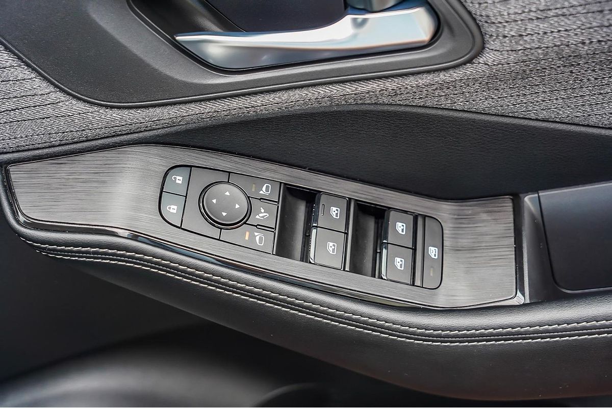 2023 Nissan X-TRAIL ST T33
