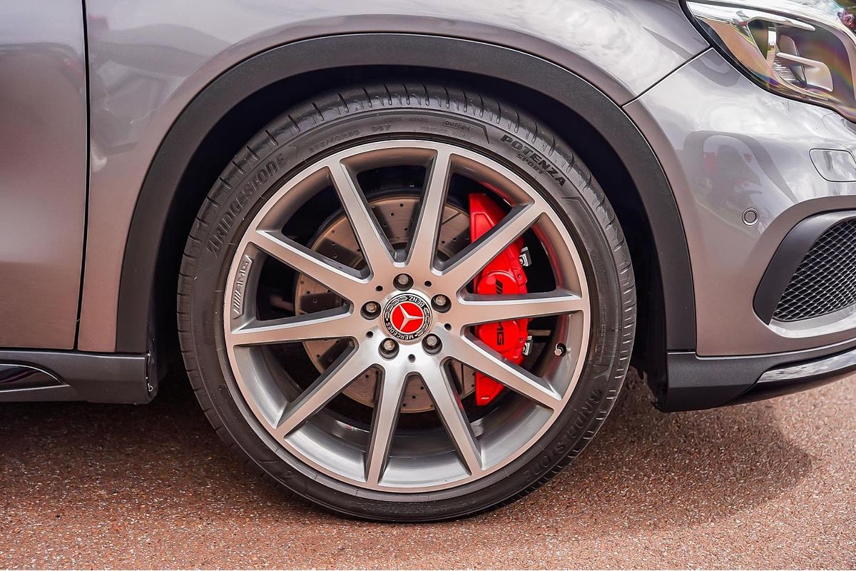 2014 Mercedes-Benz GLA-Class GLA45 AMG X156