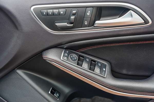 2014 Mercedes-Benz GLA-Class GLA45 AMG X156