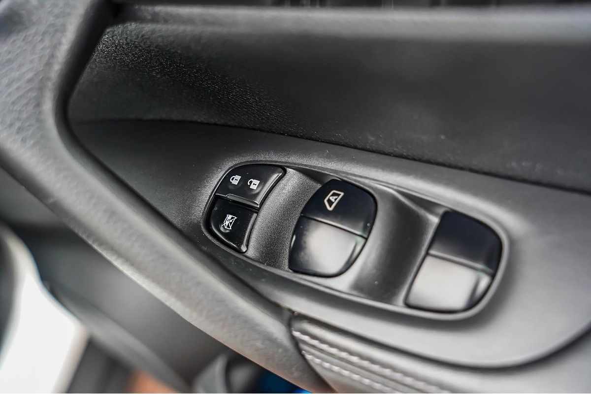 2021 Nissan X-TRAIL ST-L T32