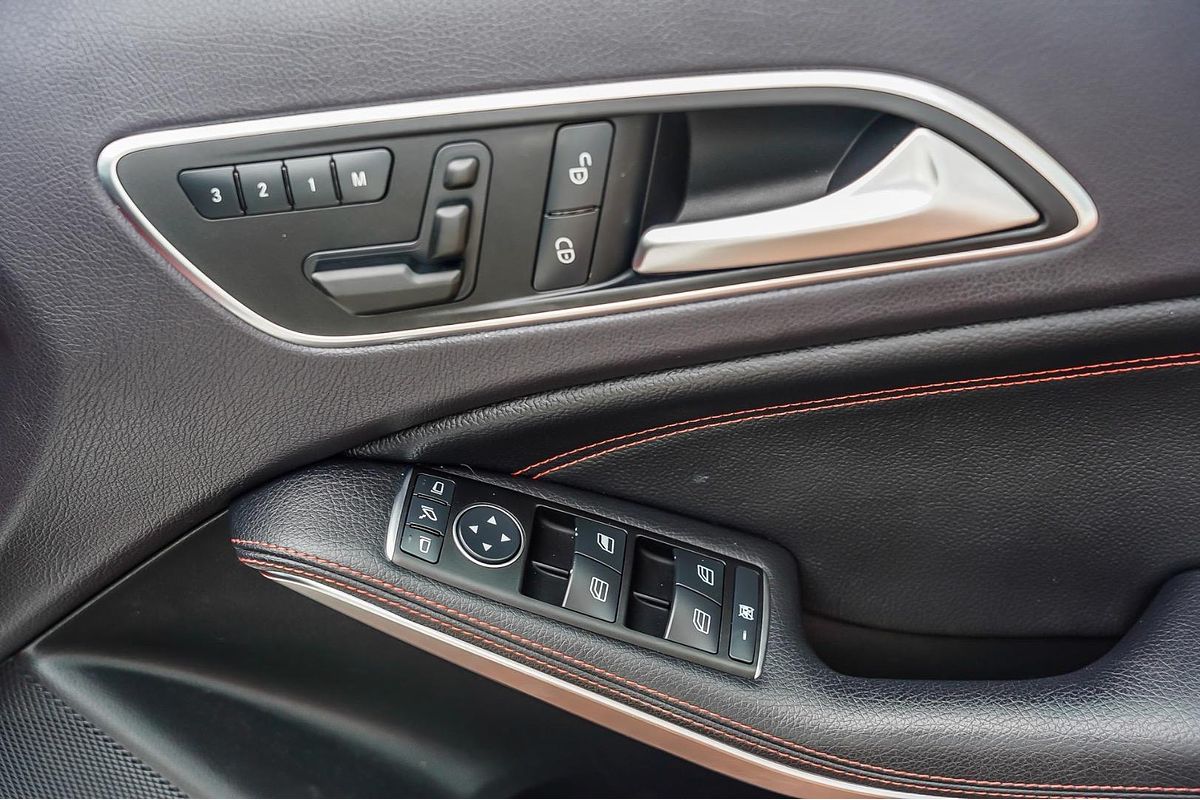 2014 Mercedes-Benz A-Class A250 Sport W176