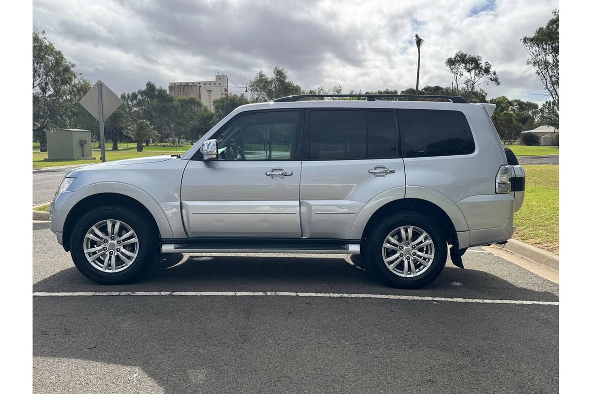 2014 Mitsubishi Pajero GLX NX
