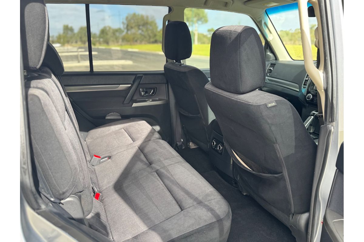 2014 Mitsubishi Pajero GLX NX