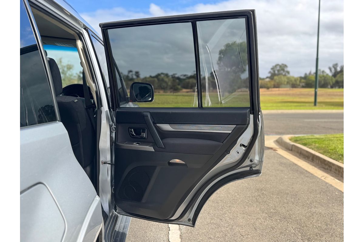 2014 Mitsubishi Pajero GLX NX