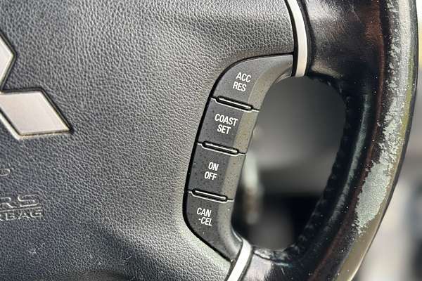 2014 Mitsubishi Pajero GLX NX