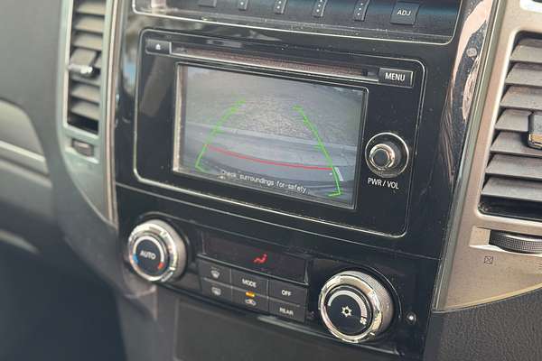 2014 Mitsubishi Pajero GLX NX