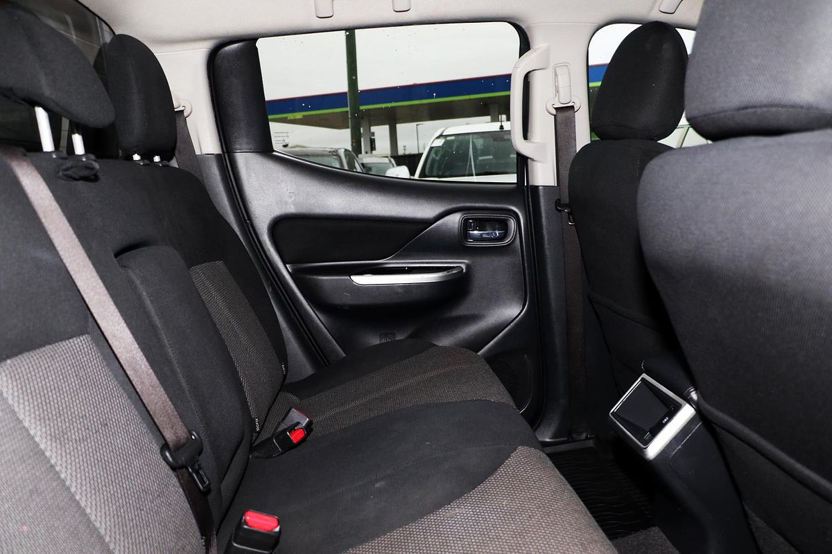 2020 Mitsubishi Triton GLS MR 4X4