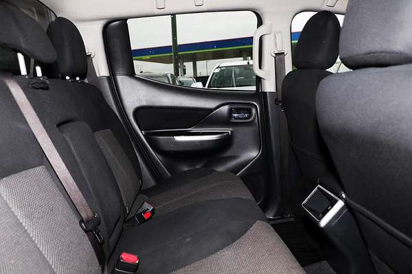 2020 Mitsubishi Triton GLS MR 4X4