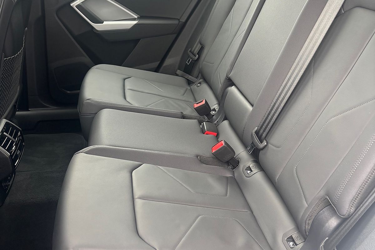2024 Audi Q3 35 TFSI F3
