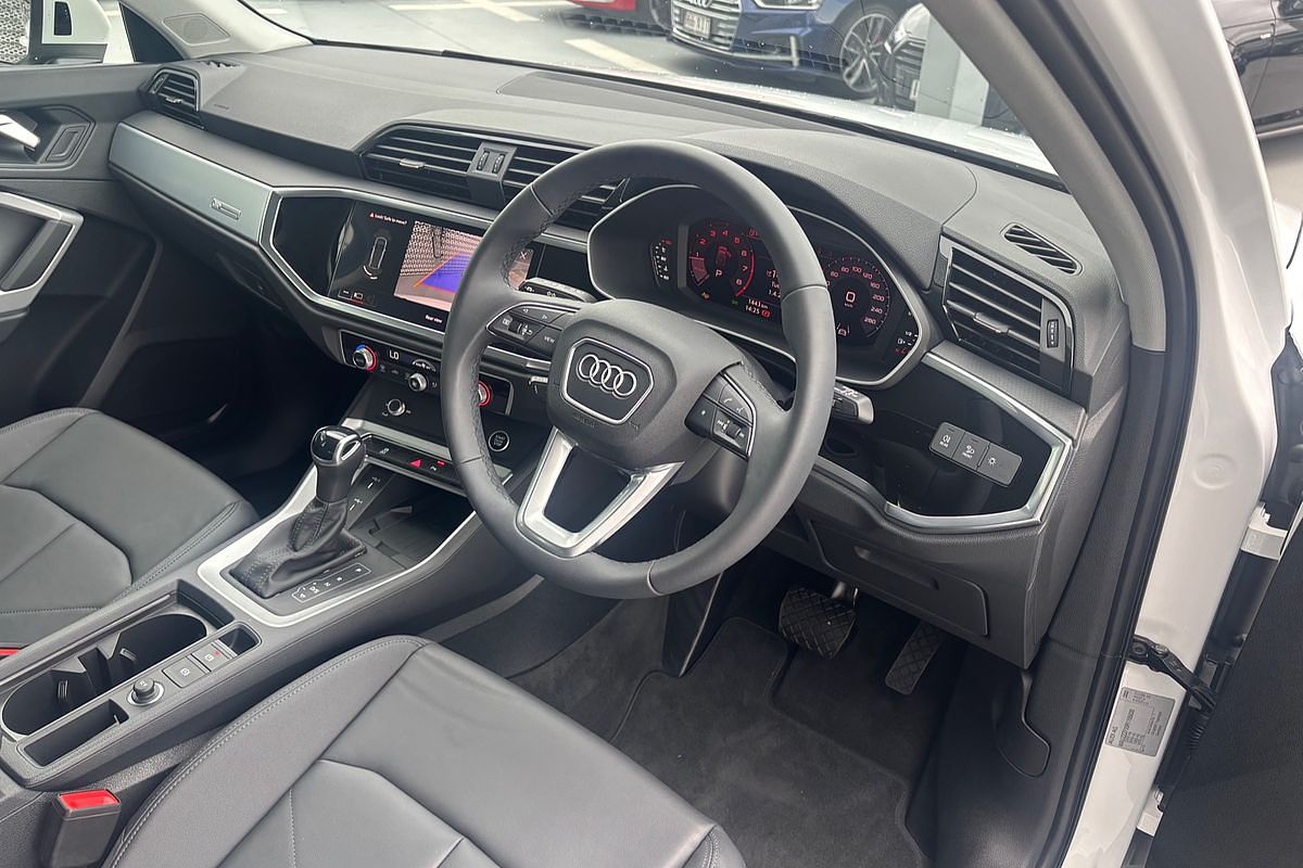 2024 Audi Q3 35 TFSI F3