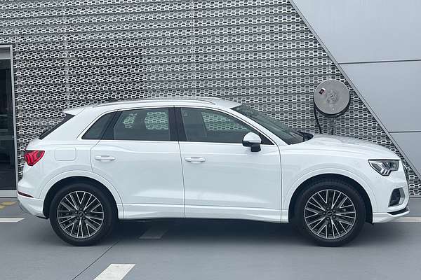 2024 Audi Q3 35 TFSI F3