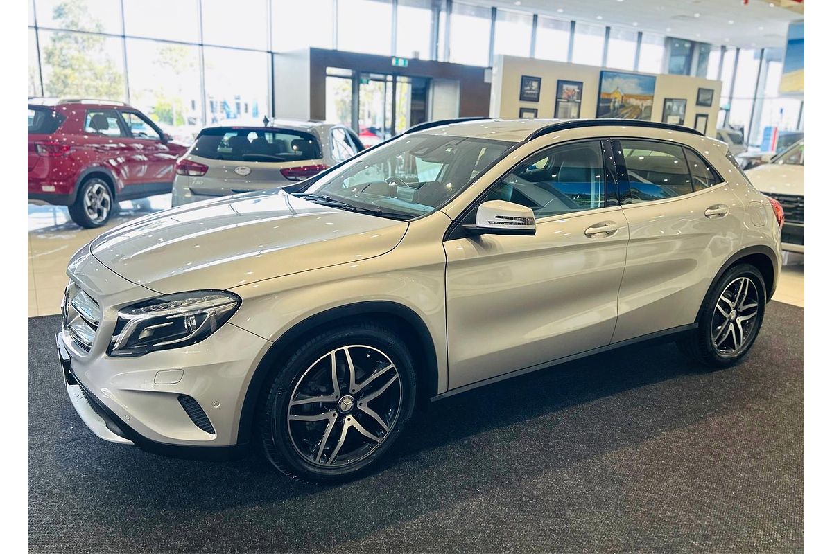 2017 Mercedes-Benz GLA-Class GLA180 X156