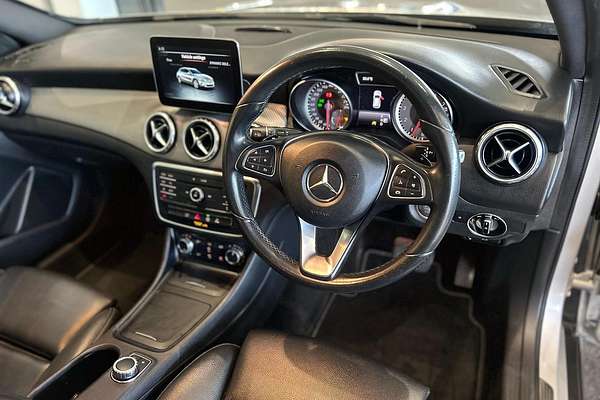 2017 Mercedes-Benz GLA-Class GLA180 X156