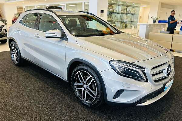 2017 Mercedes-Benz GLA-Class GLA180 X156