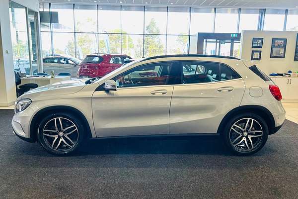 2017 Mercedes-Benz GLA-Class GLA180 X156