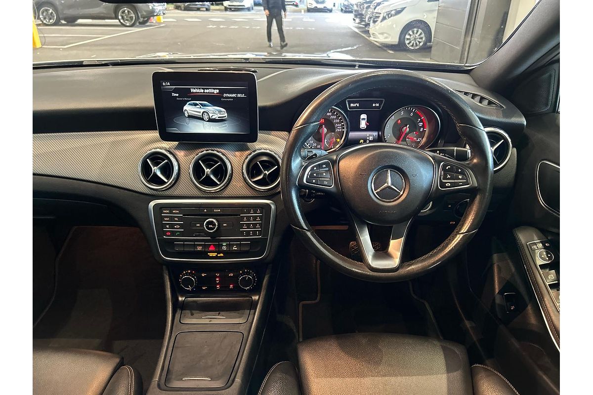 2017 Mercedes-Benz GLA-Class GLA180 X156