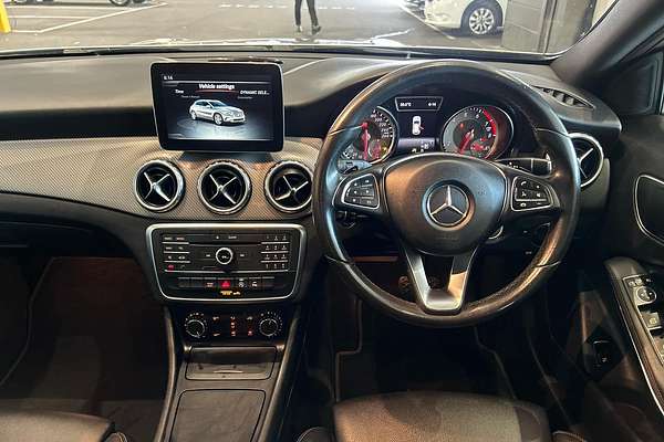 2017 Mercedes-Benz GLA-Class GLA180 X156