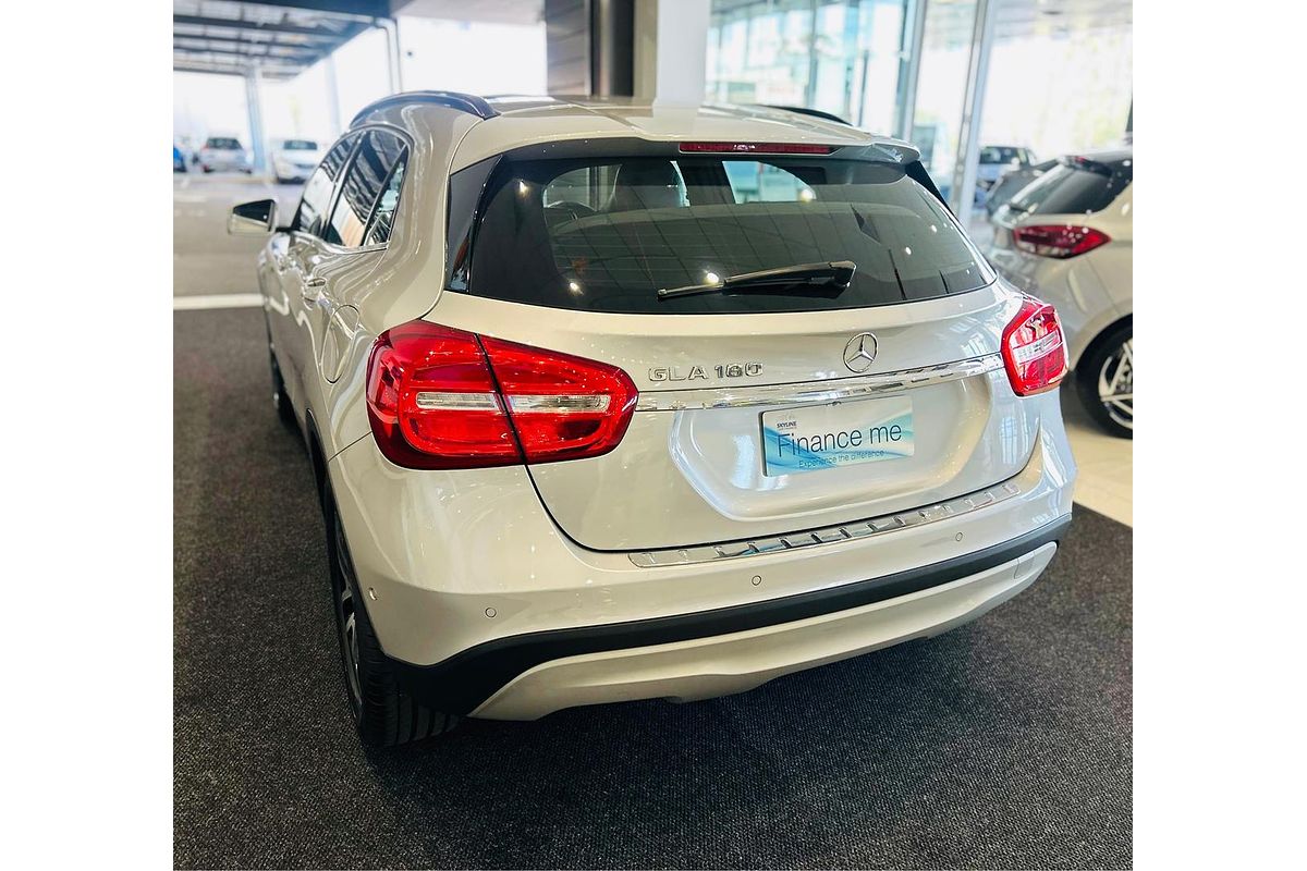 2017 Mercedes-Benz GLA-Class GLA180 X156