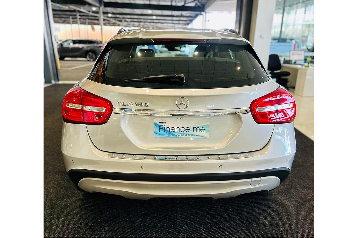 2017 Mercedes-Benz GLA-Class GLA180 X156