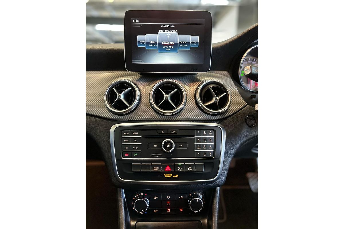2017 Mercedes-Benz GLA-Class GLA180 X156