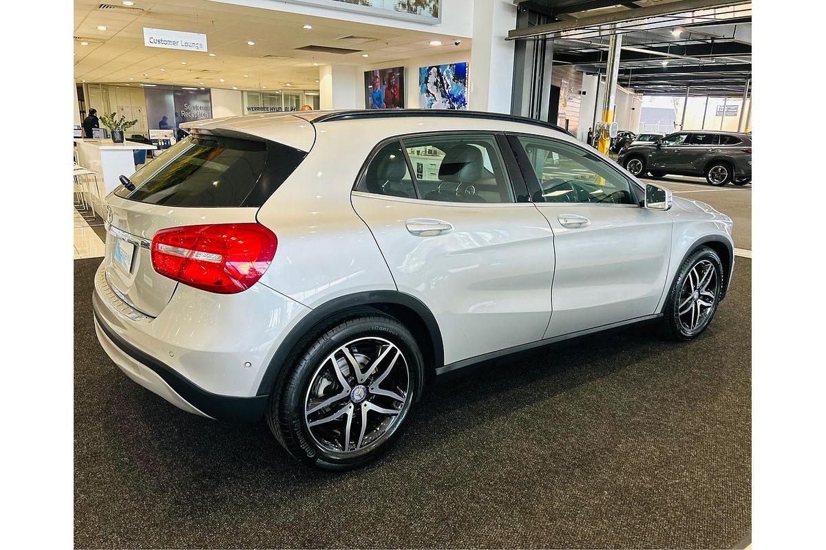 2017 Mercedes-Benz GLA-Class GLA180 X156