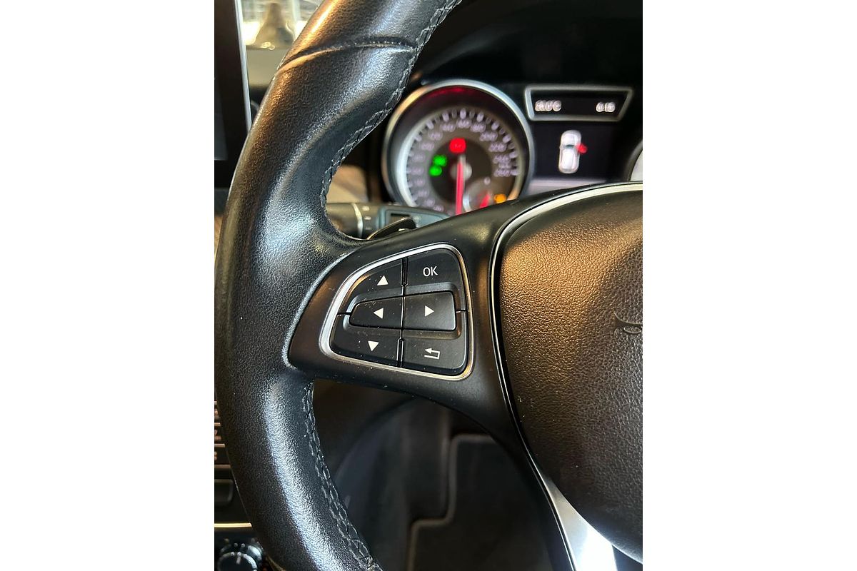 2017 Mercedes-Benz GLA-Class GLA180 X156