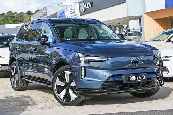 2025 Volvo EX90 Plus Twin Motor