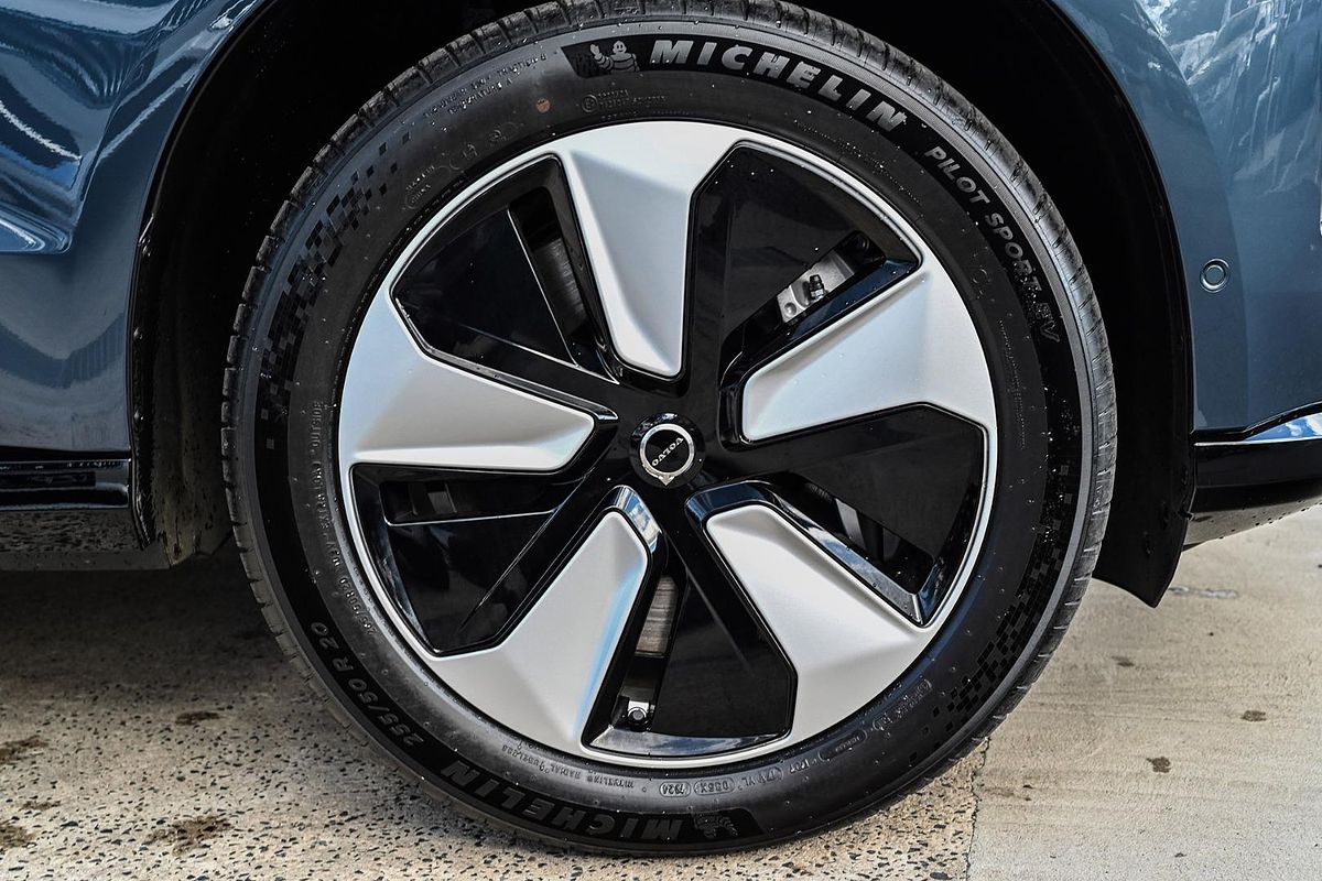 2025 Volvo EX90 Plus Twin Motor