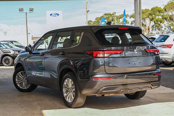 2024 Mitsubishi Outlander LS ZM
