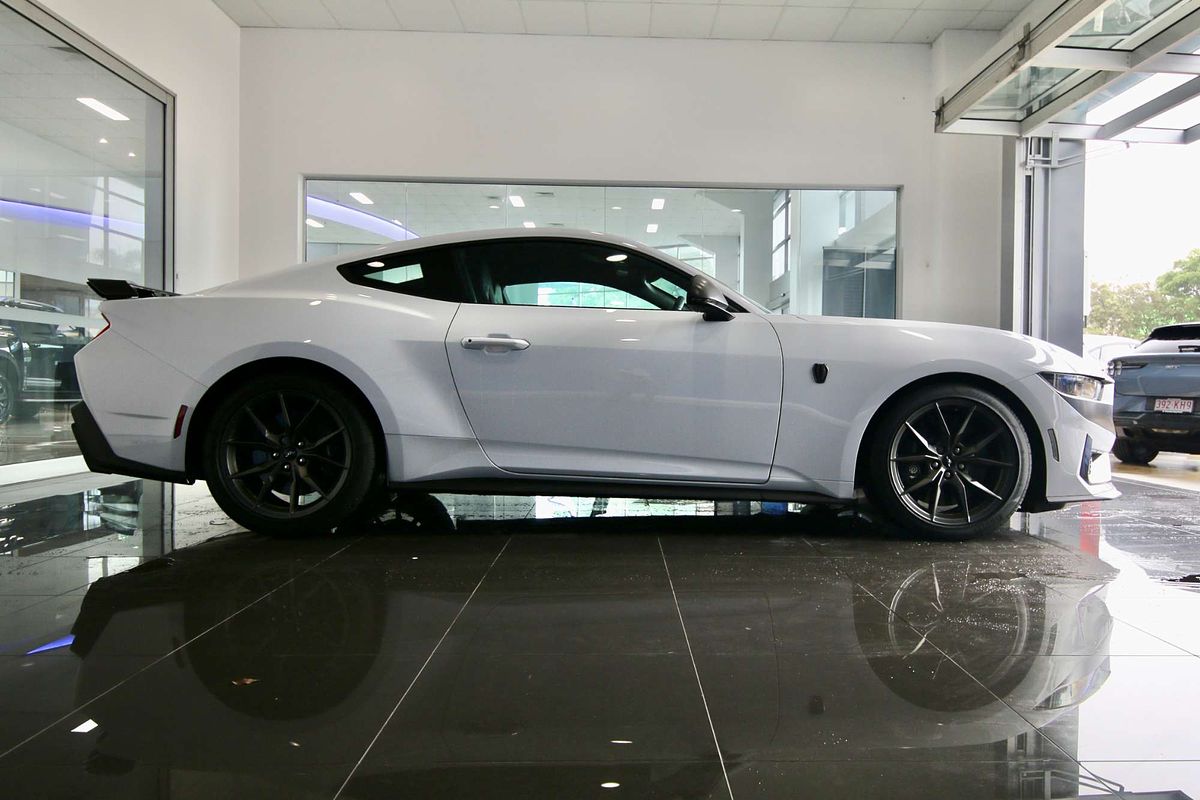 2024 Ford Mustang Dark Horse FO