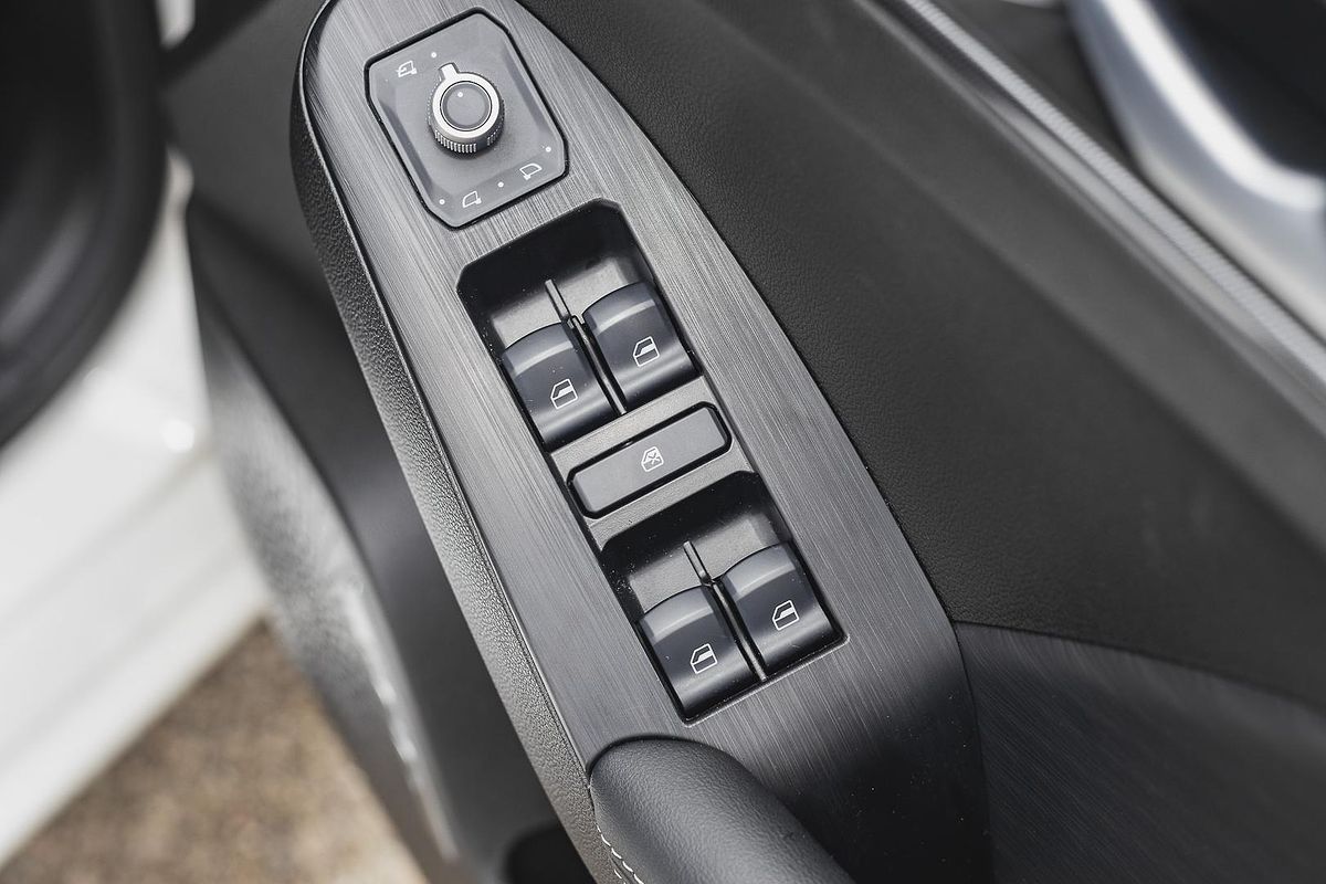 2023 GWM Haval Jolion Ultra Hybrid A01