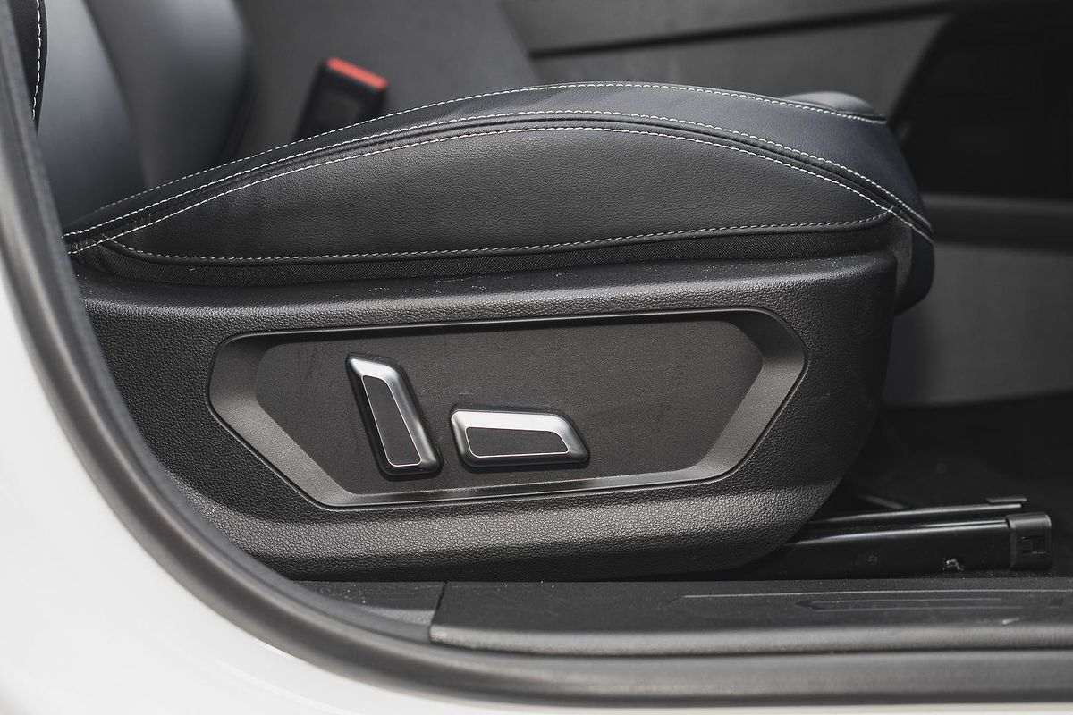 2023 GWM Haval Jolion Ultra Hybrid A01