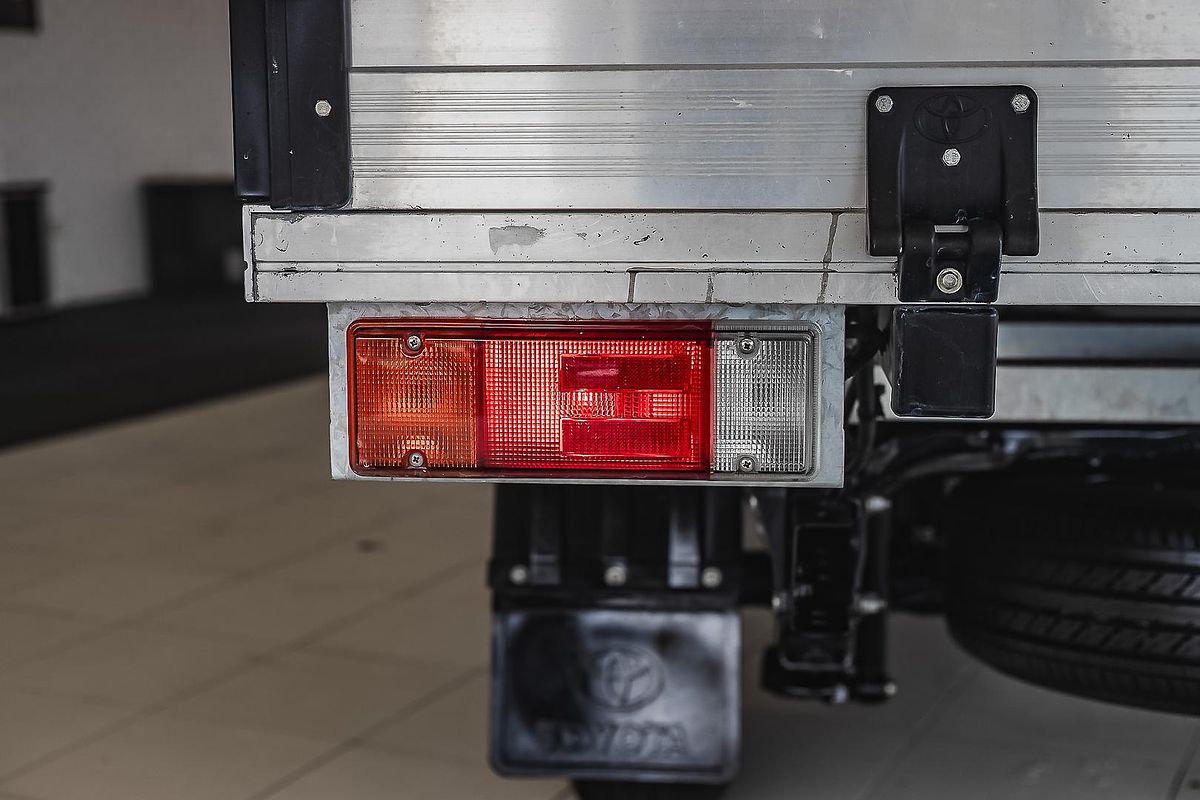 2021 Toyota Hilux Workmate TGN121R Rear Wheel Drive